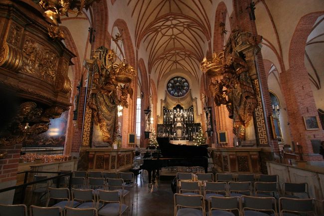 既に観客用のイスもセットされていました。