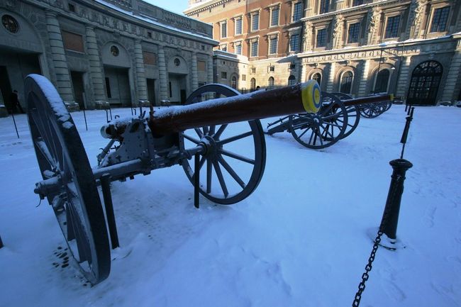 まだ衛兵の交代式までは時間があるので観光客も疎らです。