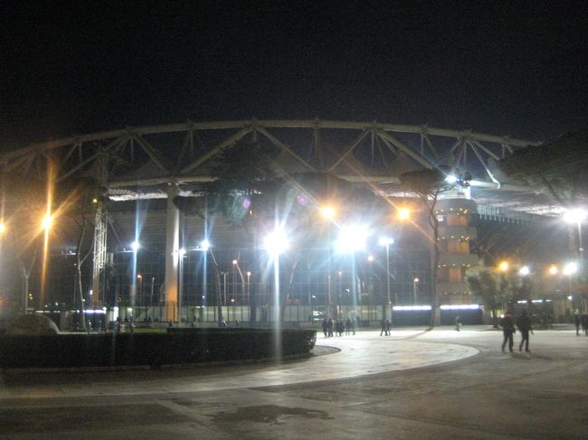 スタジアム外観<br />結構ひといました