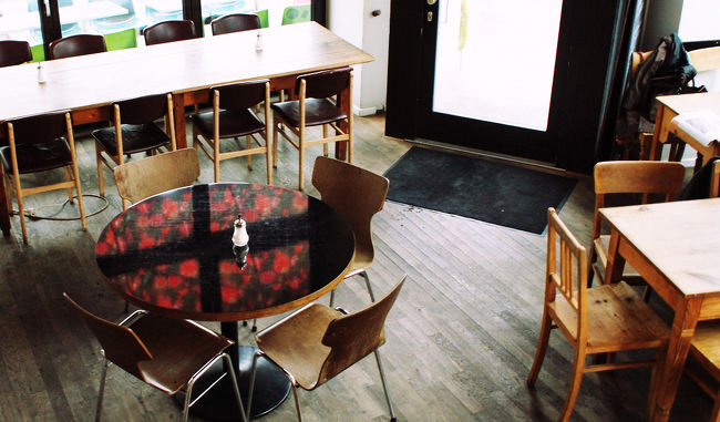 正式な名前忘れました。 ローゼンターラー・プラッツ駅出てすぐです。