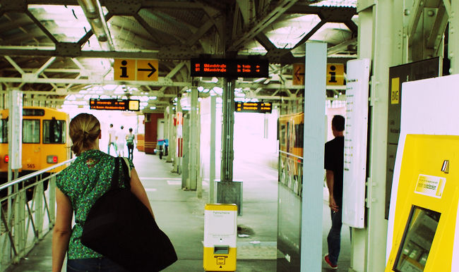 迷ってしまいました。たぶんヴァルシャウアー・シュトラーセ駅。