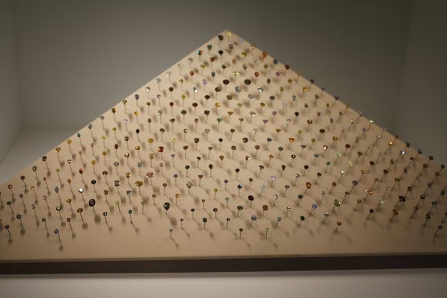 きれいだな＝<br />子供の頃行ったアメリカのクリーブランドにある博物館にも同じようなものを見たな〜流行ってる飾りかな