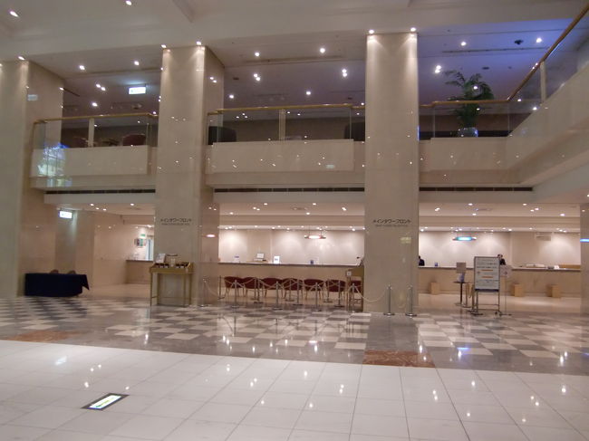 メインタワーのフロント