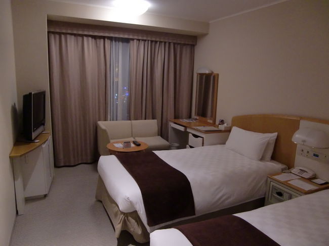 入口から室内を見たところ。<br /><br />