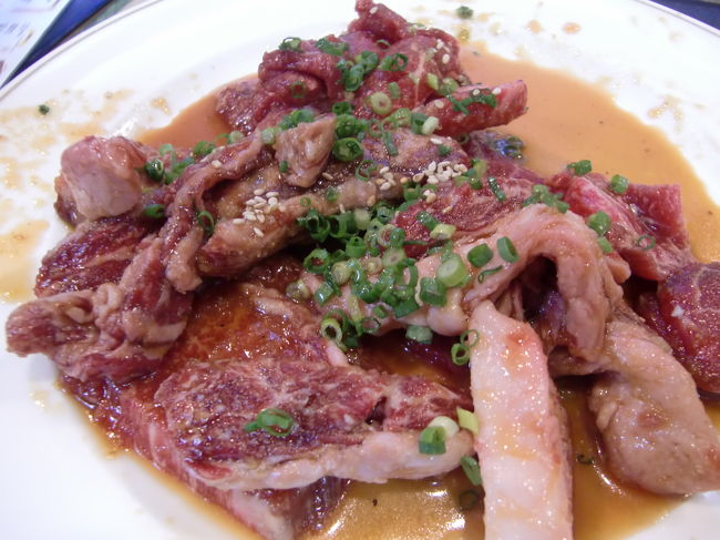 カルビやロースなどを頼みました。