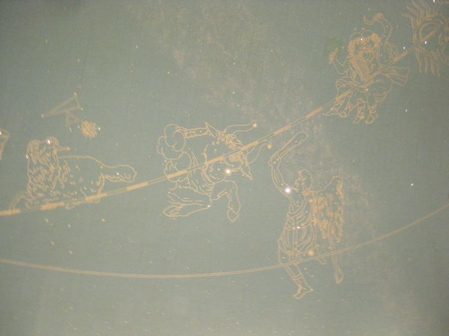 天井は星座になっております！！！