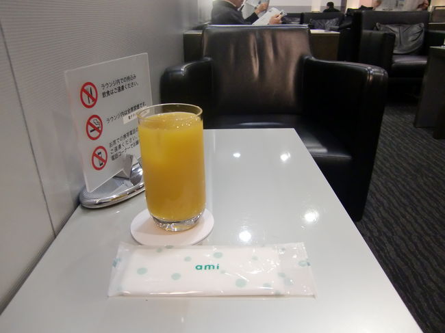 こちらではマンゴージュースを頂きました。