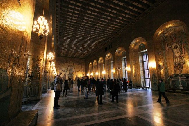 スリークラウンの次がこのツアー最後の部屋である”ゴールデンホール”