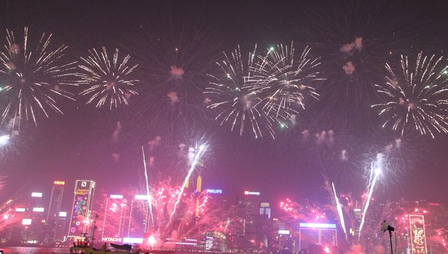 一時間半以上なにもすることなく待ち続けやっと始まりました＝