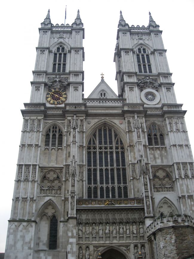 こちらの角度のウェストミンスター寺院はおなじみ♪<br /><br />春にはウィリアム王子とケイト・ミドルトンさんとの挙式がありますねー(^^)♪