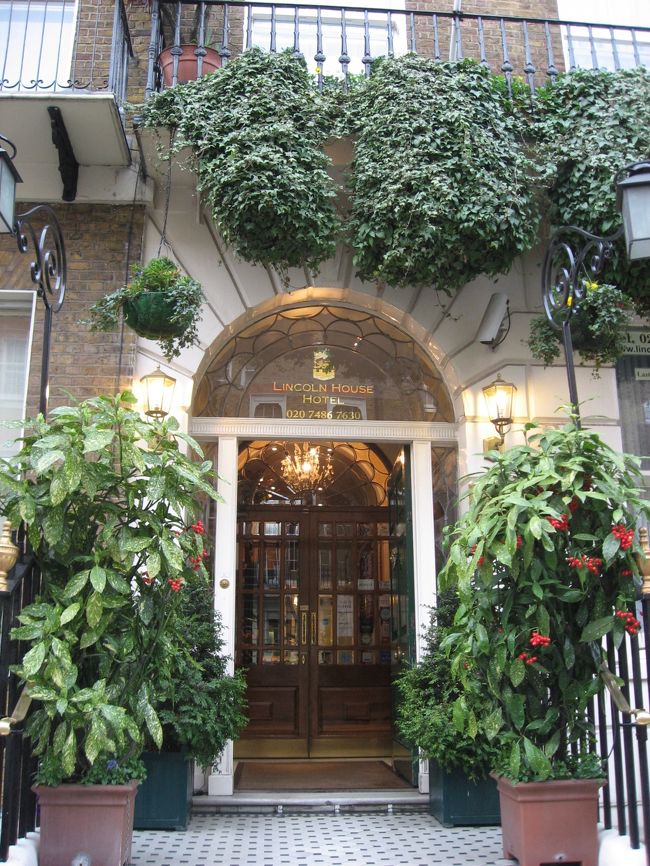 ちなみにロンドンで泊まったホテル<br /><br />リンカーン・ハウス・ホテルです。