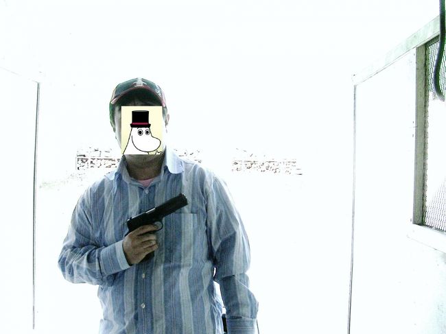 午後、射撃場へ。<br />コルト　３０発　１７００Ｂでした。<br />ＬＡＮＮＡ　ＳＨＯＯＴＩＮＧ　ＣＬＵＢ