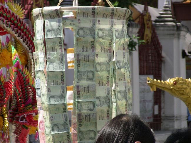 お布施？<br />思いっきり現金。<br />