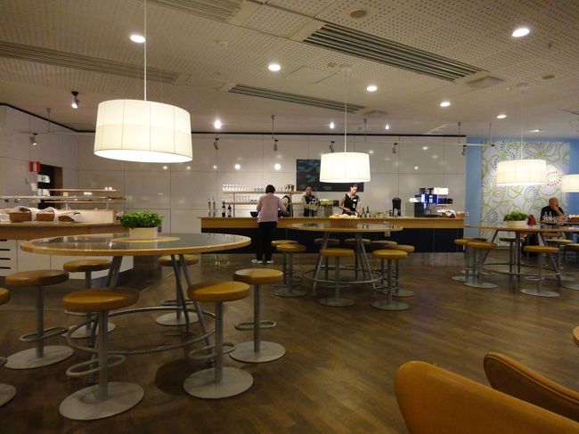 まあちょっとしたカフェテリアっぽい雰囲気です。