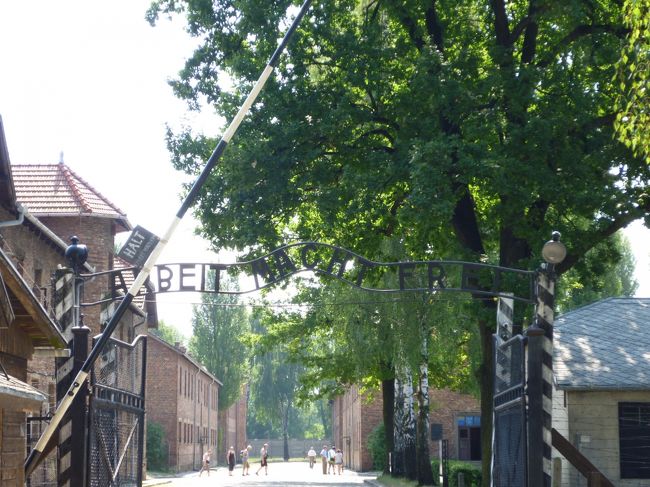 ３日目<br />アウシュヴィッツ強制収容所