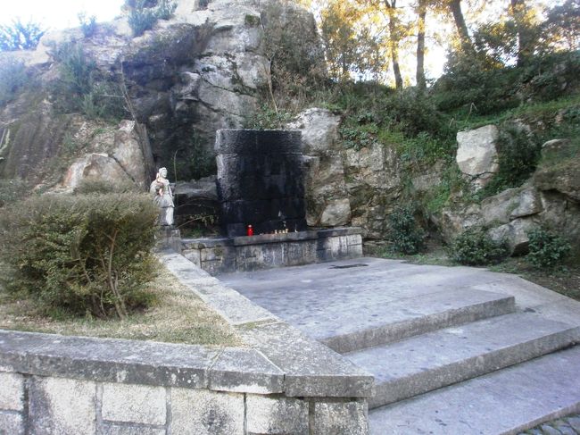 サンタ　ルジア教会の広場