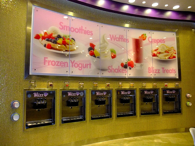 ２８日　１７：１１<br /><br /><br />セルフのこういった類いは、やり方知らない<br /><br />・・ので前でやってる人のを見てチョイス