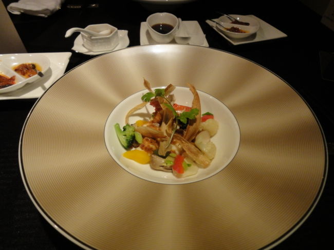 その２<br />紀州本クエ<br />彩り野菜添え<br /><br />