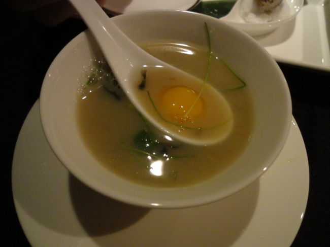 鶉卵のスープのできあがり<br />鮑の出汁スープ<br /><br /><br />
