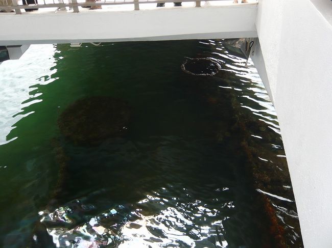 戦艦アリゾナ記念館内部。