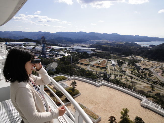 持ってきた双眼鏡でアニマルウォッチングを楽しみます。<br />結構、楽しいです。<br />一日中見てても飽きないかも<br />