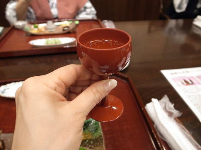 まずは食前酒で乾杯♪