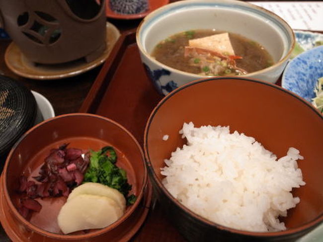 ごはん、海老の赤だし、香の物