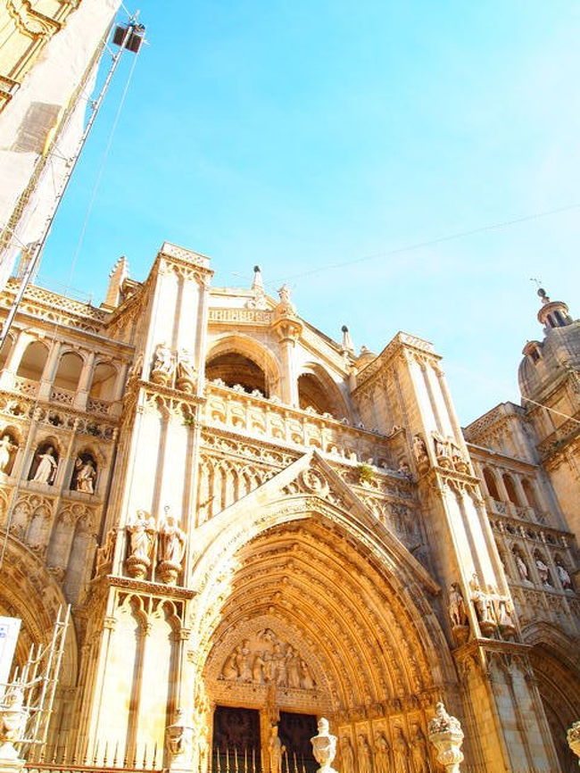 カテドラル<br />細かい細工にため息でした