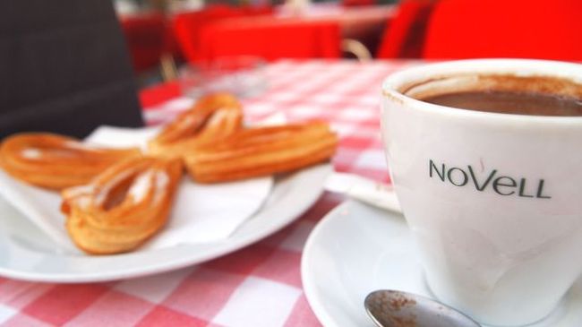 スペインと言えばコレっ<br />チュロスとホットチョコレートです＾＾