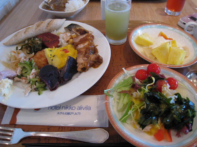 朝食は、洋食ビュッフェ、和定食、和洋ビュッフェ<br />から選択。和洋ビュッフェを選択しました。