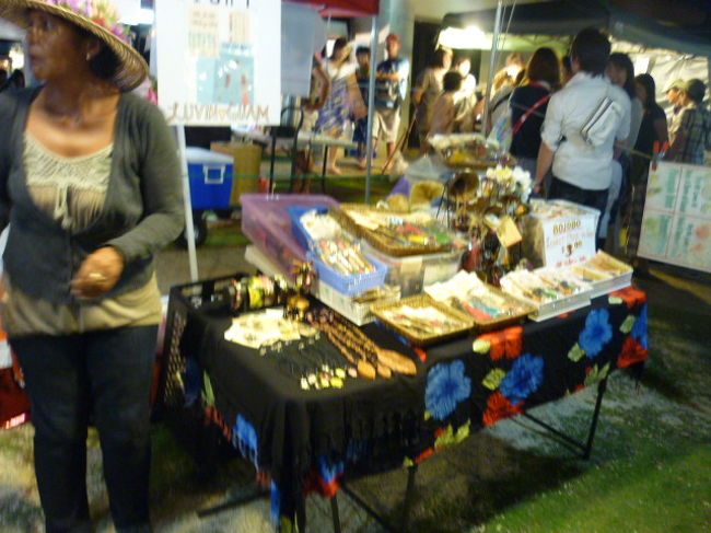 手作りのアクセサリーがたくさん