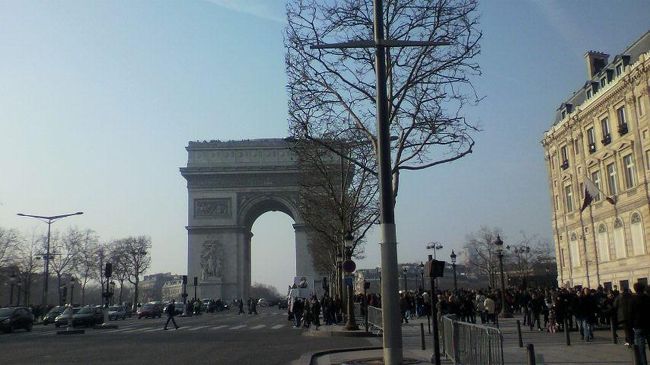 ｼｬﾙﾙﾄﾞｺﾞｰﾙ広場下車