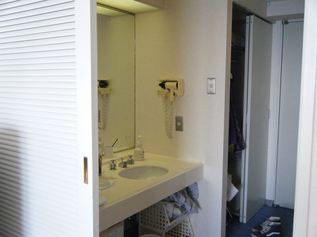 洗面、風呂、トイレが別々で、使い勝手が良いです！<br />９階（最上階）のダブルルームは、なぜか　ユニットバスなんだよなあ・・・<br />