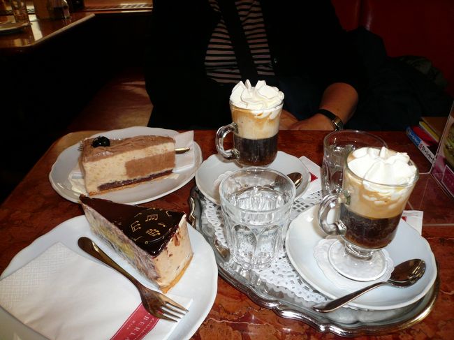 ザッハーで休憩