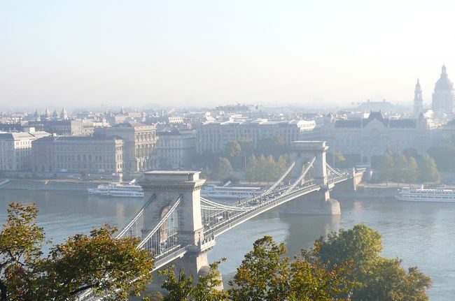 王宮から<br />くさり橋