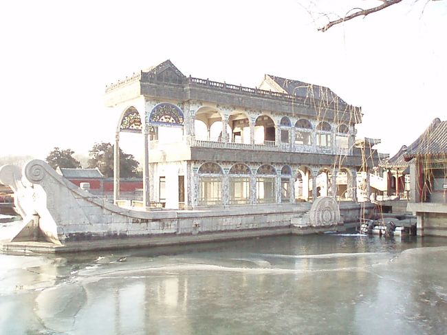 見処の一つ。<br />「石船」石でできています。<br /><br />