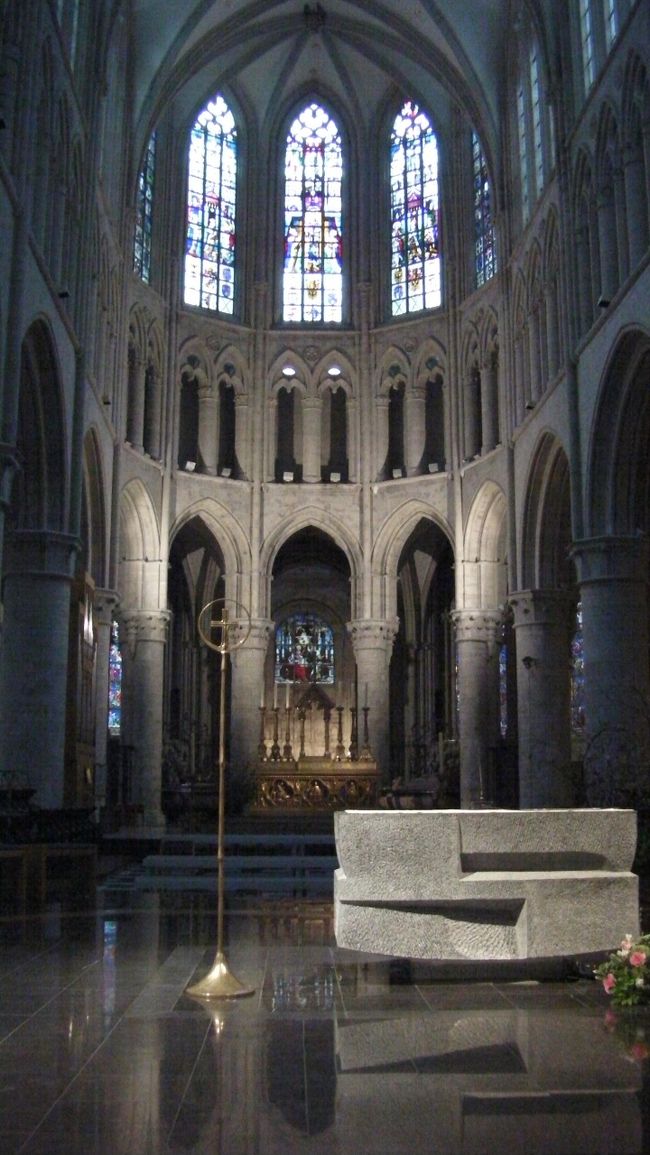 教会の奥はこのようになっていました。