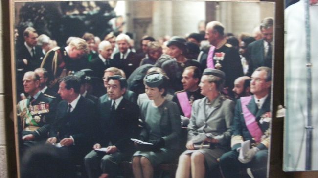 若いころの天皇皇后両陛下もベルギー王室の結婚式にご出席されていました。