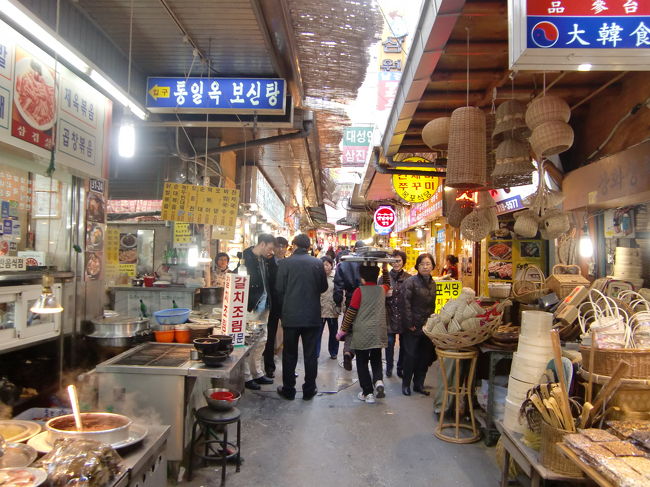 南大門市場の飲食店エリア