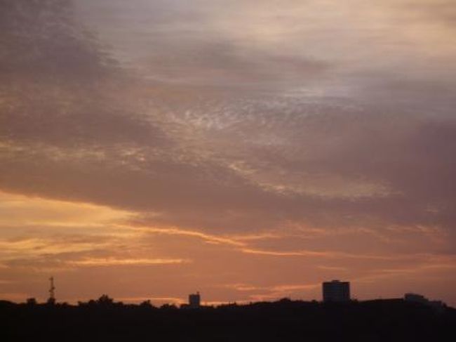 素晴しい空色。。。明日は帰る日。<br /><br />続きは今度・・・