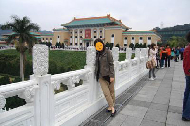 中国（大陸）の観光客がよくやっていたポーズを真似してみました。