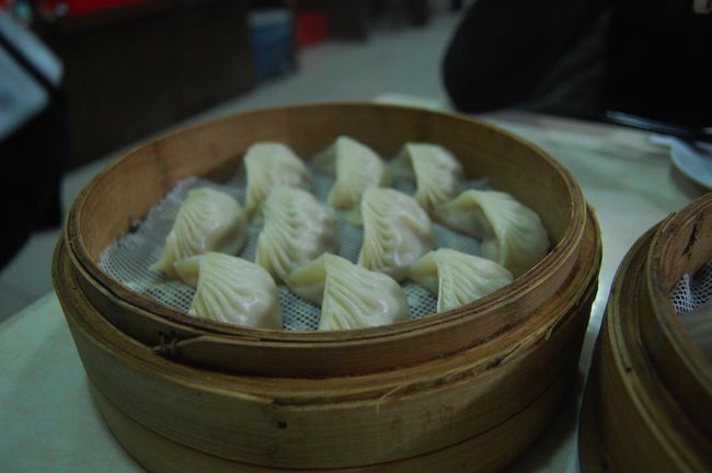 こちらはエビ蒸し餃子。<br />190元（約￥570）<br /><br />今日はまだ食べる予定があるので、これで終了。<br />でも結構お腹いっぱい・・・。<br /><br />