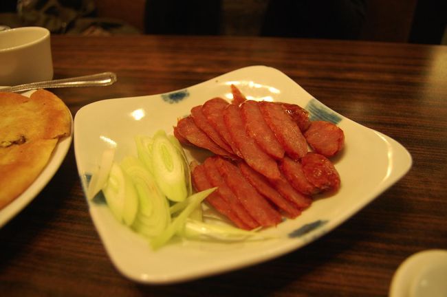 腸詰。<br />ネギと一緒に食べるとうまさ倍増。<br />腸詰大好き！！