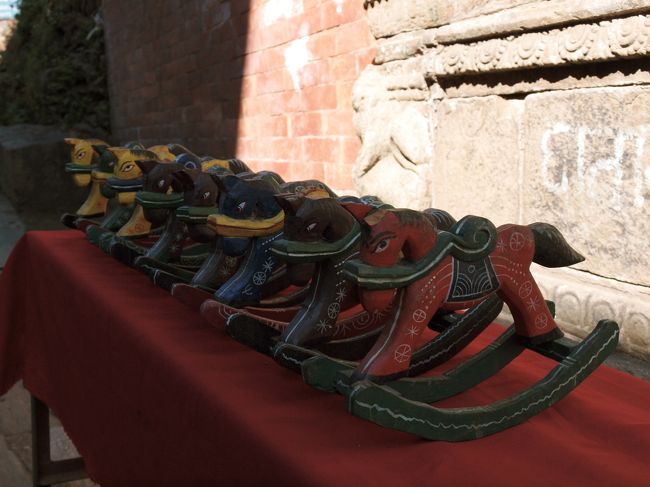 木馬。これもカラフルー。