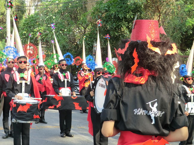 YouTube　を流しながら見てください・・・