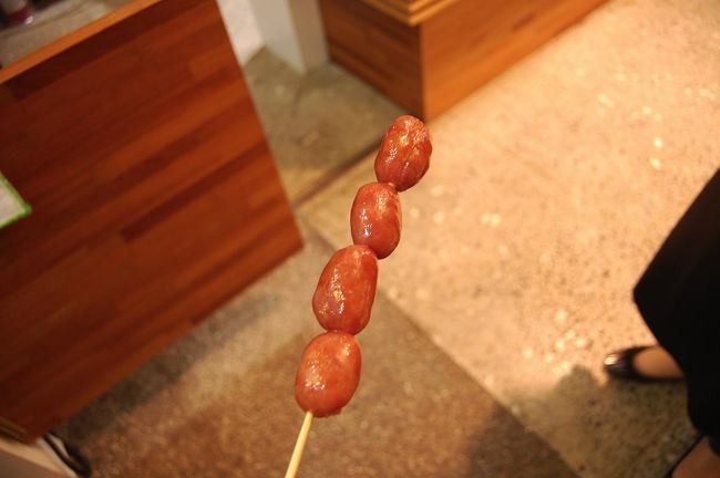 腸詰め屋さんを発見。<br />間違いない。おいしい。