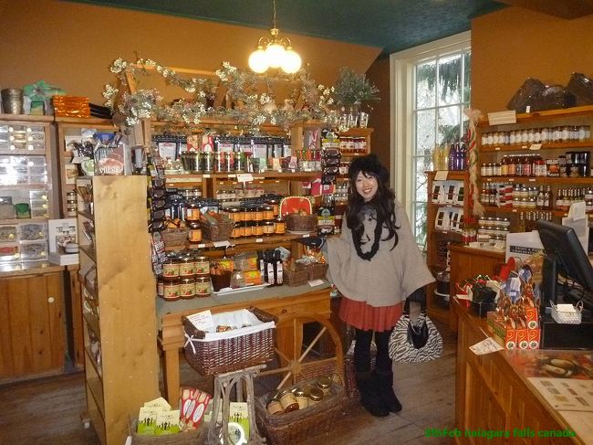 かわいい〜スパイス＆ジャムなどのお店。私は、スパイスが好きなので<br />いくつか購入。