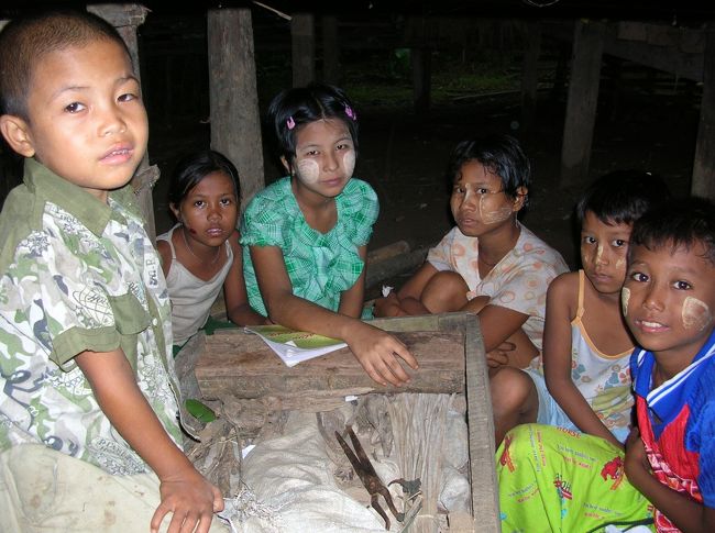 雨の日の子供達の遊び場になってます。