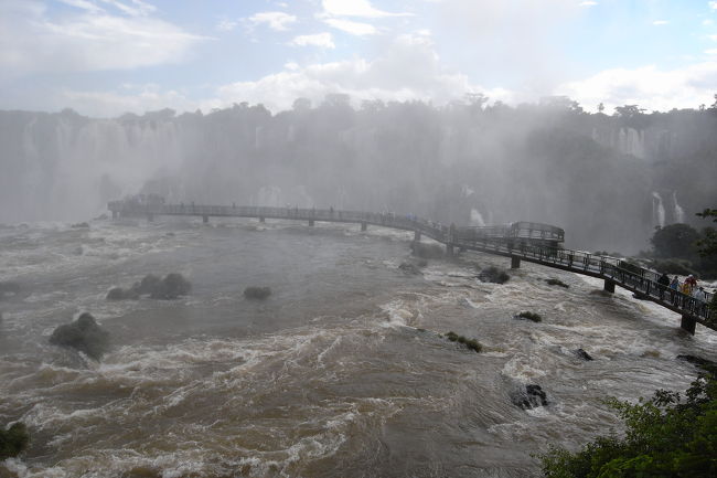 悪魔の喉笛（フォス・ド・イグアス）