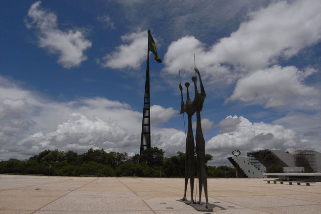 労働戦士の像（ブラジリア）